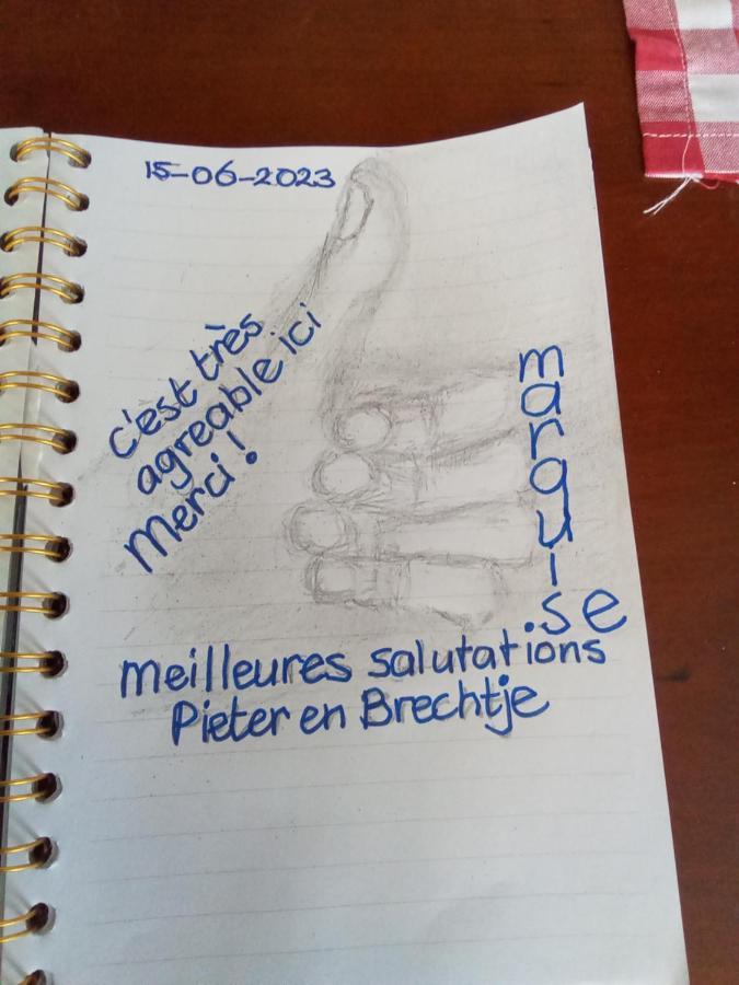 فيلا ماركيزفي A La Bonne Franquette المظهر الخارجي الصورة